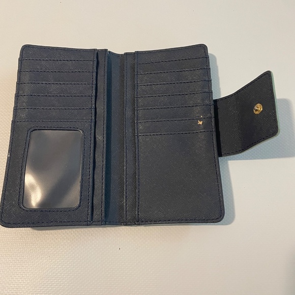 FOSSIL Navy Woman's Billfold Wallet - Picture 3 of 11